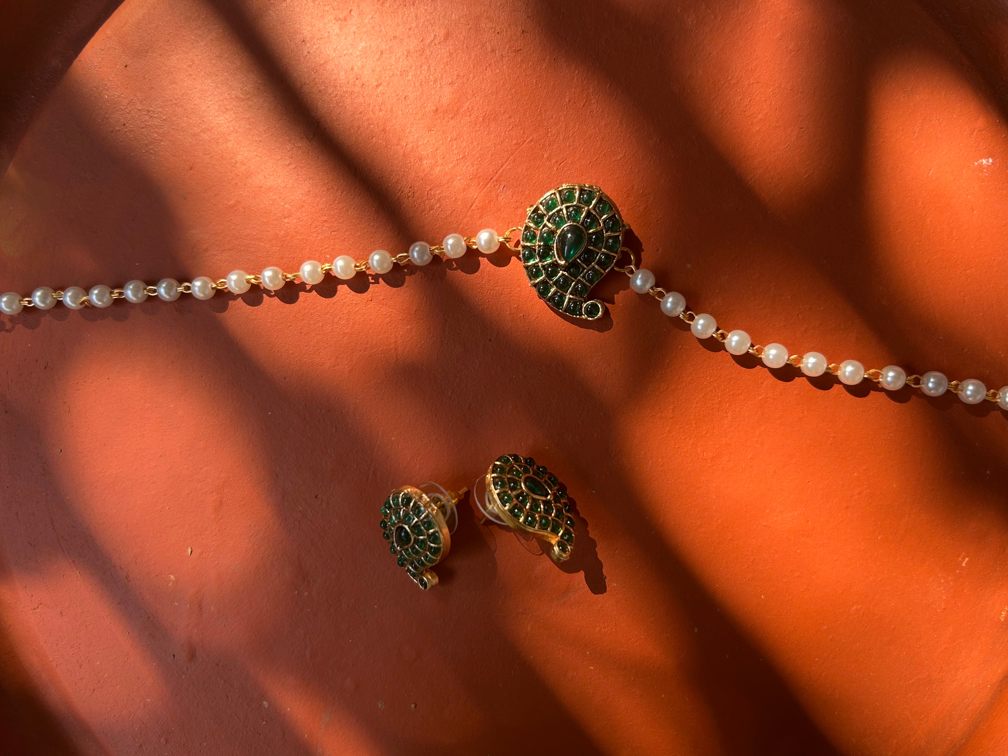 Kempu Choker Set